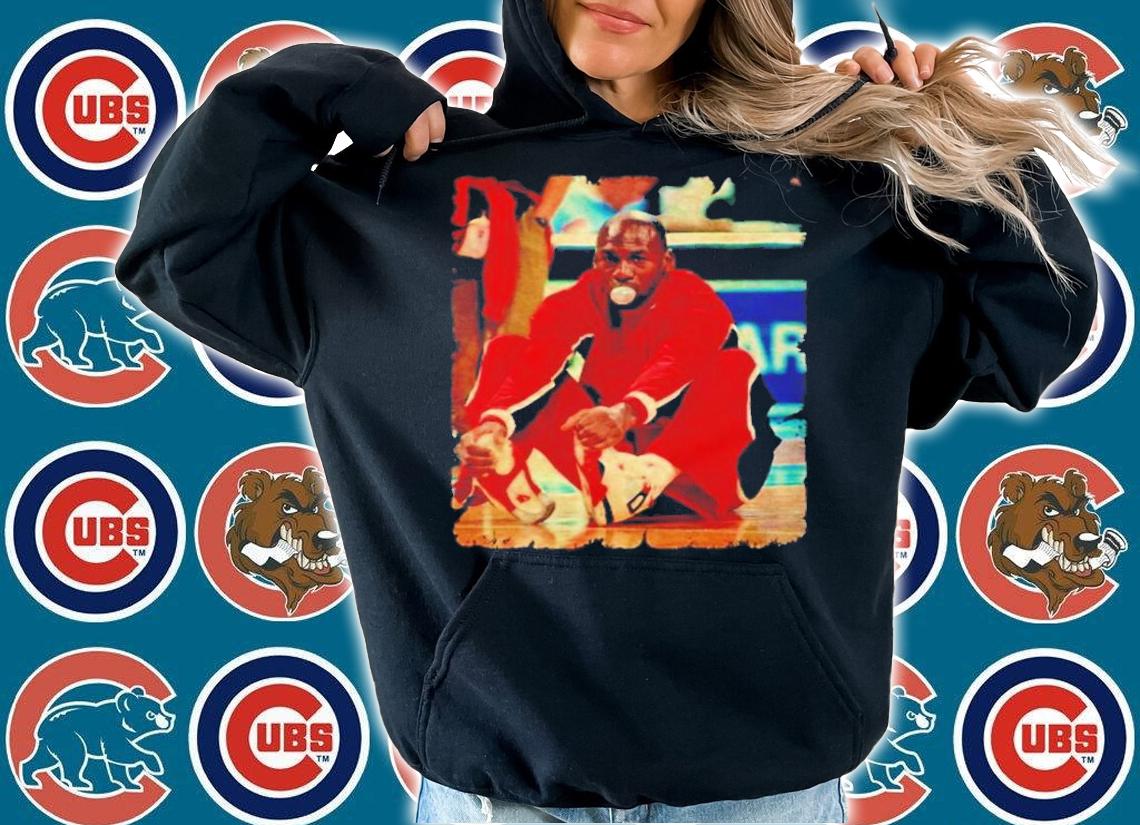Michael Jordan With Bubble Gum Basketball Shirt t-shirt