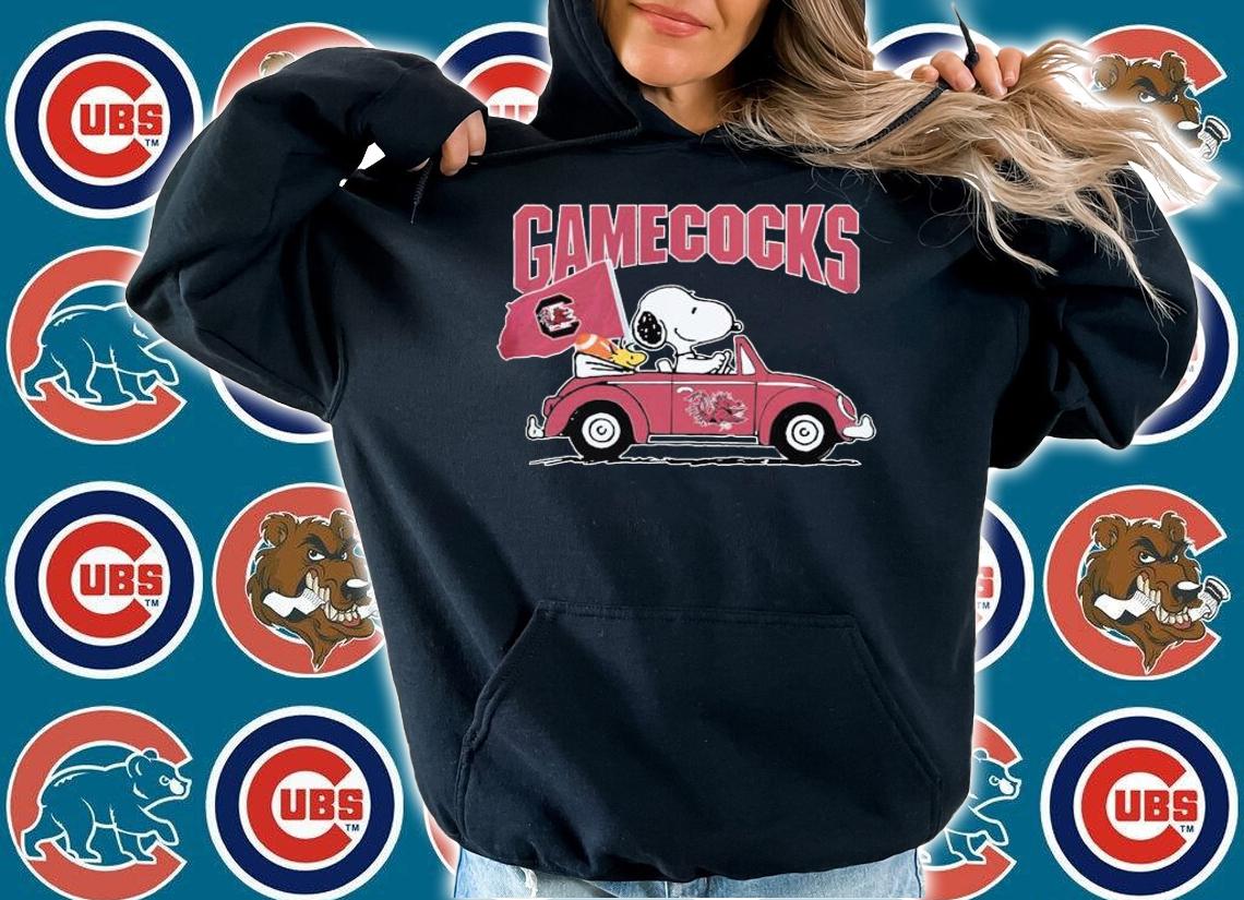 Snoopy And Woodstock Driving Car South Carolina Gamecocks Flag t-shirt hoodie