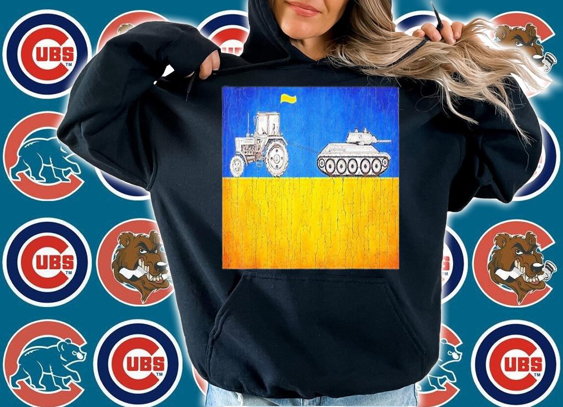 Funny Ukrainian Farmer Tractor Tank Meme Ukraine Tractor T-Shirt hoodie
