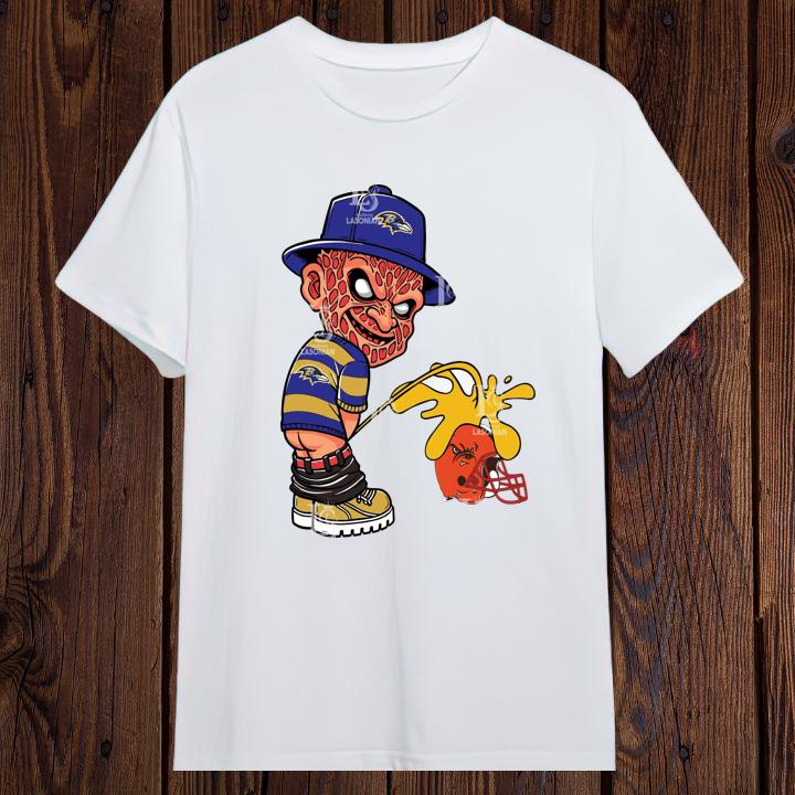Baltimore Ravens Freddy Krueger Pissing On Cleveland Browns T-Shirt